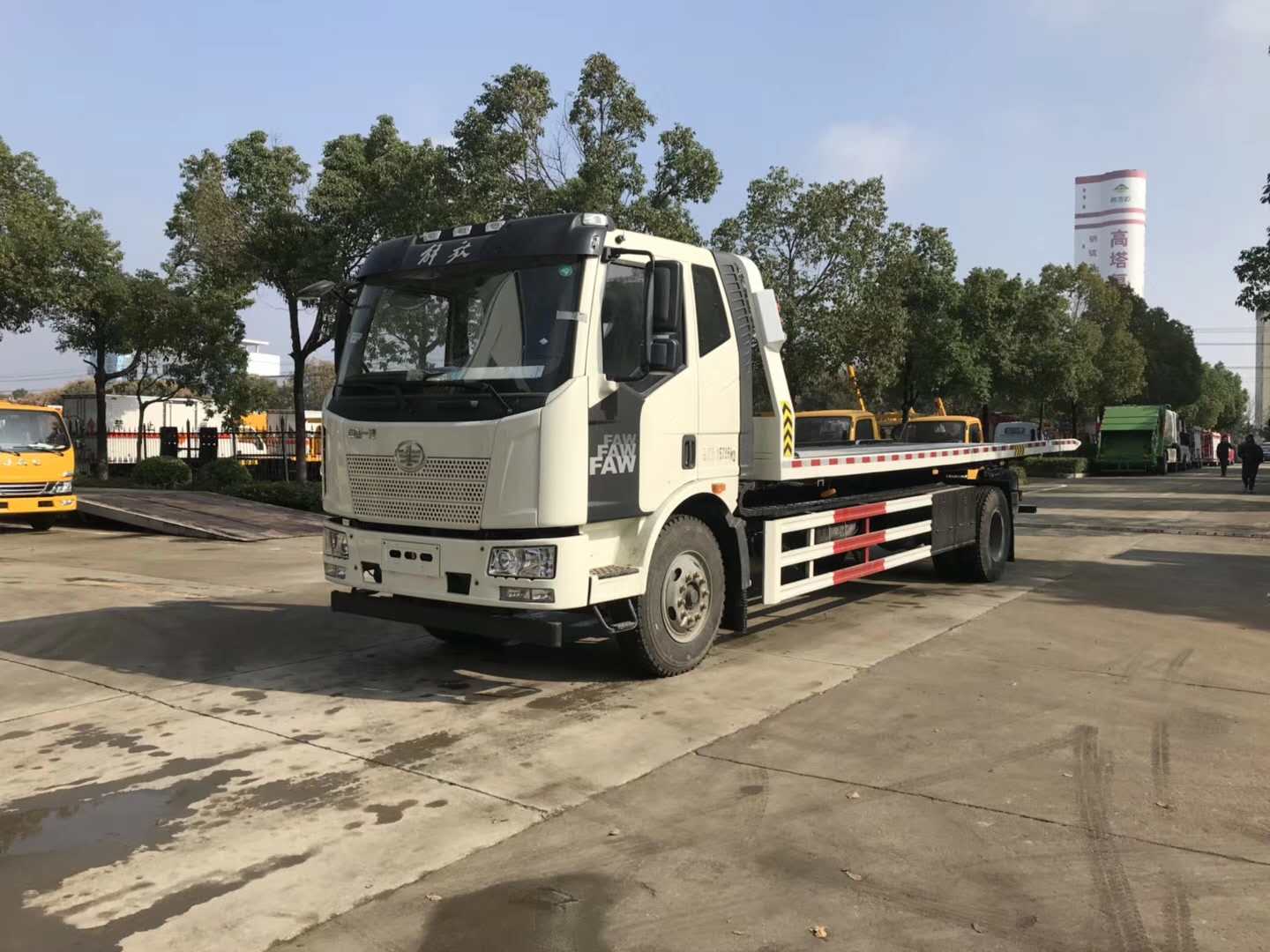 解放J6一拖二清障車(chē)廠家16w