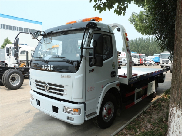 東風(fēng)大多利卡黃牌一拖二清障車(chē)