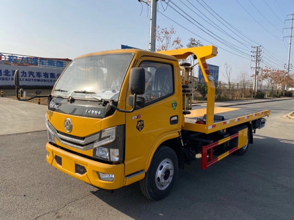 東風(fēng)多利卡D6藍(lán)牌清障車(chē)價(jià)格12w